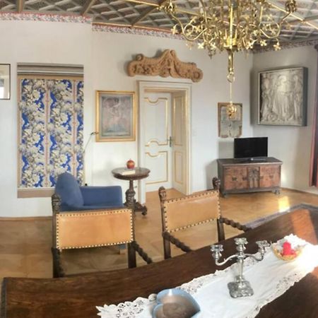 In Einer Wohnung Durch Die Jahrhunderte Feistritz an der Drau Eksteriør bilde